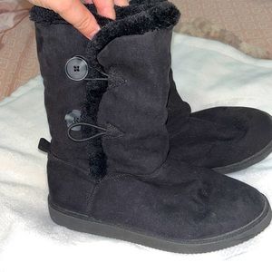 Old Navy Sherpa lined boots - Size 7